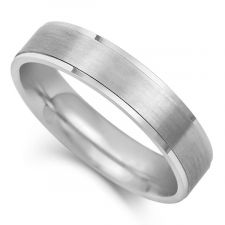Flat Court Wedding Ring With Stepped Edge